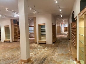 142 Park City Ctr, Lancaster, PA à louer Photo intérieure– Image 1 sur 10