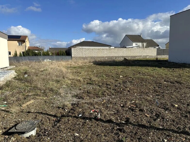 Terrain dans Louvigny à vendre - Photo de l’immeuble – Image 1 sur 4