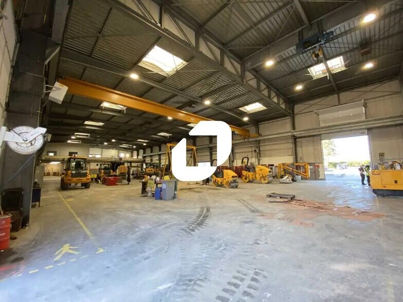 Bureau dans Roissy-en-France à louer - Photo de l’immeuble – Image 2 sur 7