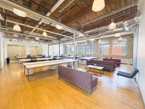 219 Dufferin St, Toronto, ON à louer Photo de l’immeuble– Image 1 sur 6