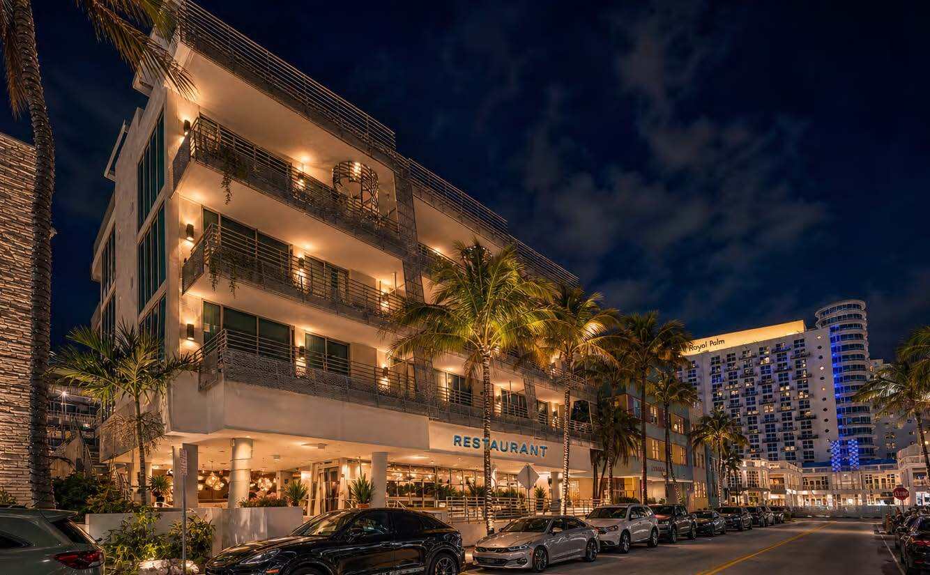 1458 Ocean Dr, Miami Beach, FL à louer Photo de l’immeuble– Image 1 sur 11