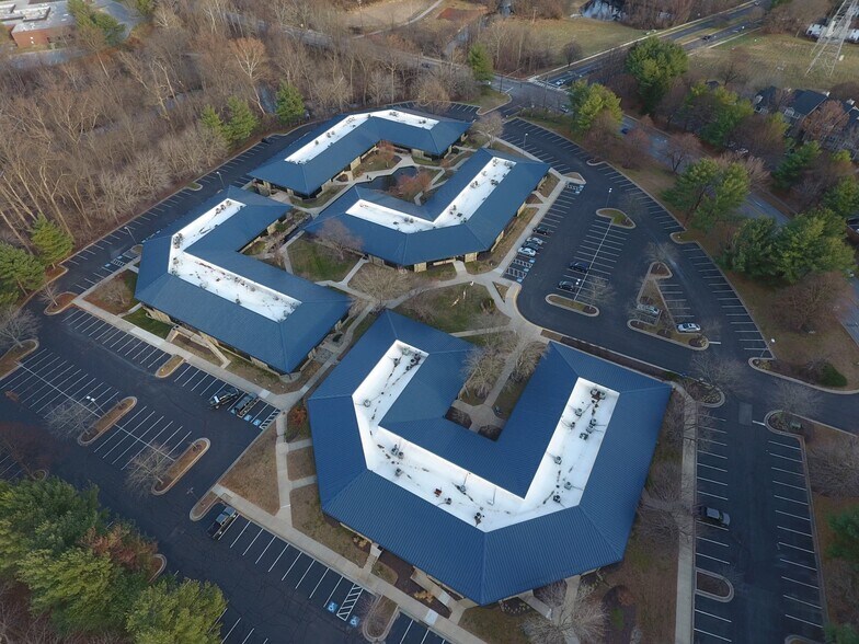 8945-8975 Guilford Rd, Columbia, MD à louer - Photo de l’immeuble – Image 2 sur 6