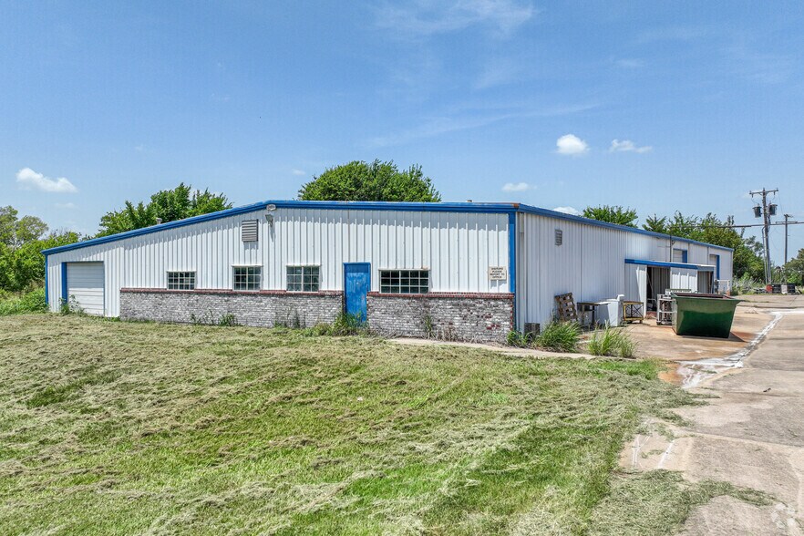 111 State Highway 224, Commerce, TX à louer - Photo de l’immeuble – Image 2 sur 3