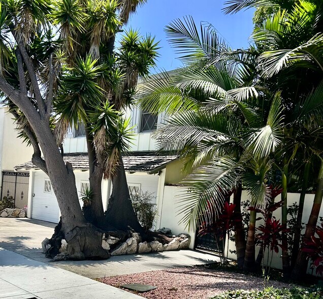 1453 S Westgate Ave, Los Angeles, CA à vendre - Photo de l’immeuble – Image 2 sur 64