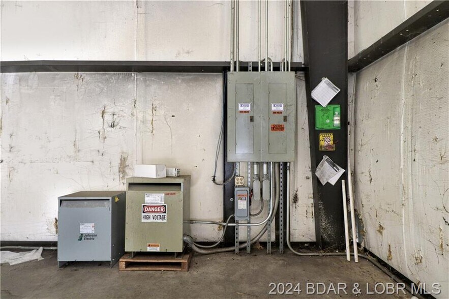 744 Keystone Industrial Park dr, Camdenton, MO à louer - Photo de l’immeuble – Image 2 sur 15