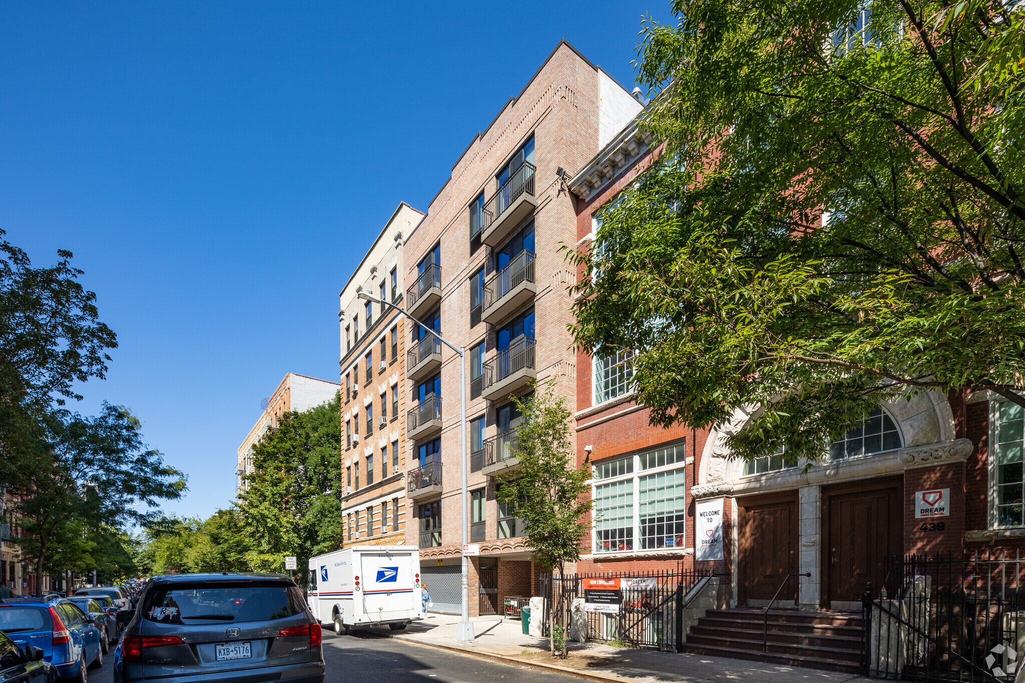 433 E 115th St, New York, NY à vendre Photo principale– Image 1 sur 8