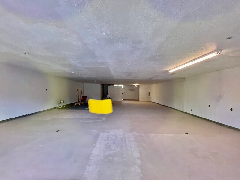 980 N 5th St, Silsbee, TX à louer - Photo de l’immeuble – Image 2 sur 2