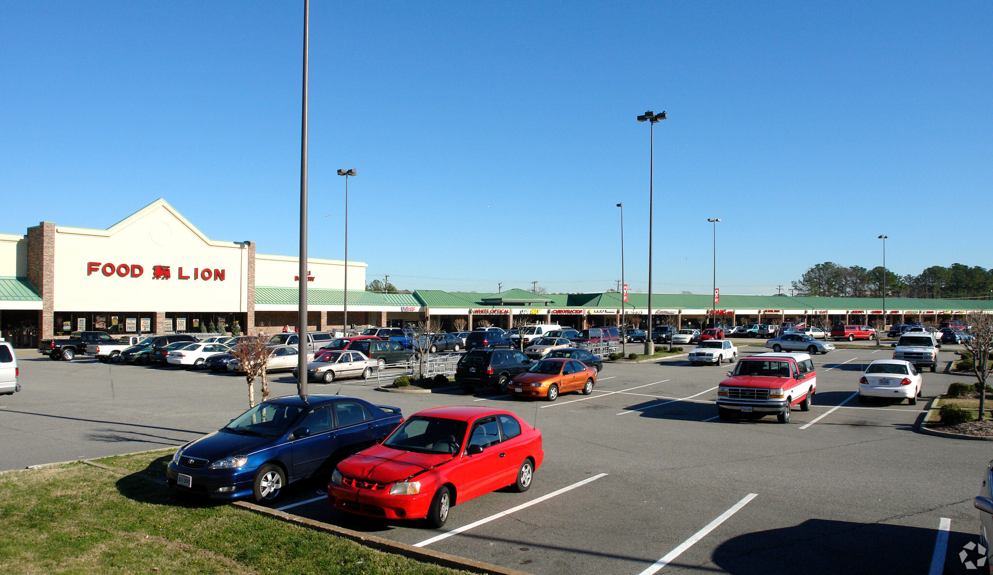 10816-10880 Warwick Blvd, Newport News, VA à louer Photo de l’immeuble– Image 1 sur 9