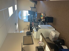 400-404 Bradley Blvd, Richland, WA à louer Photo intérieure– Image 2 sur 7