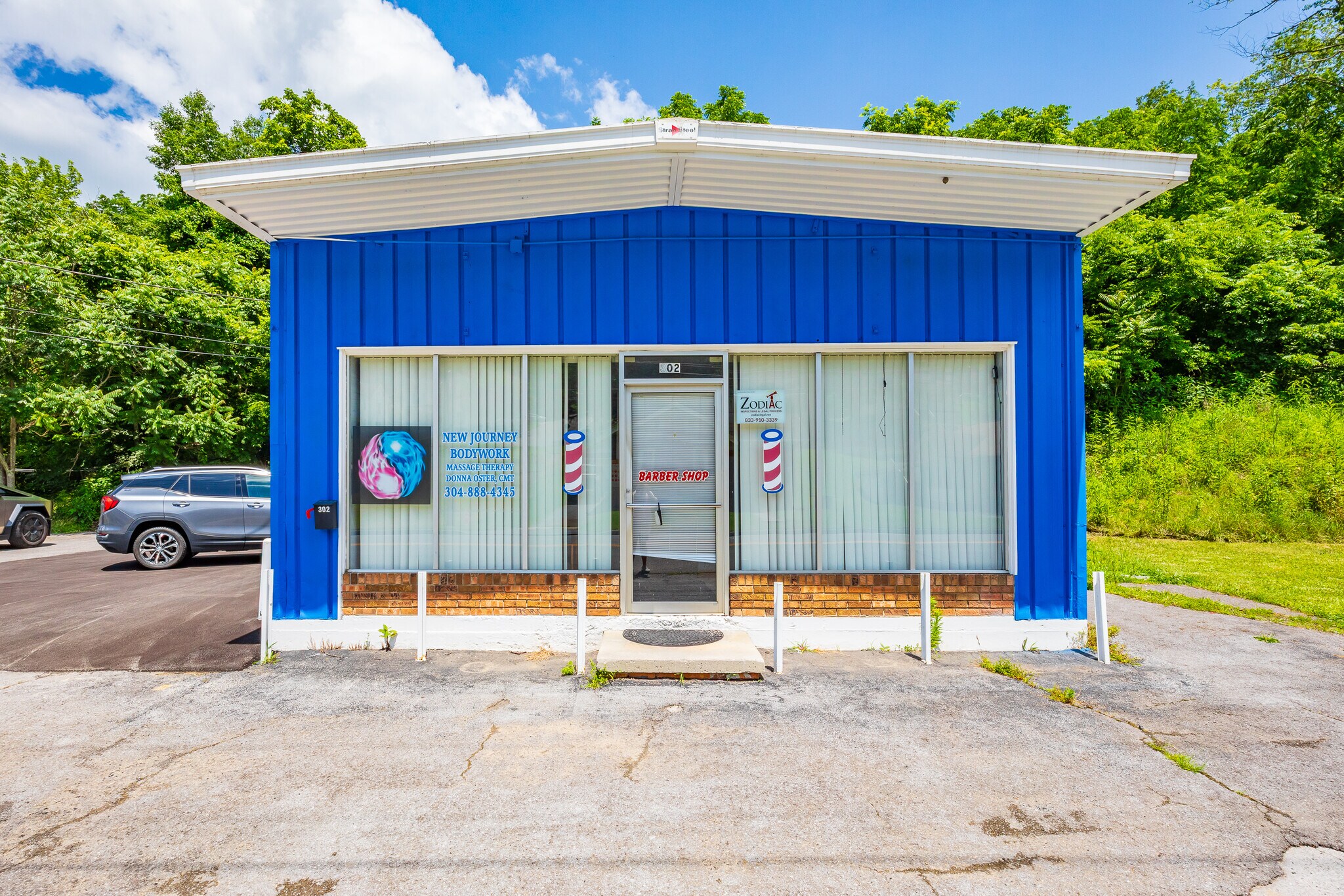 302 Virginia Ave, Bluefield, VA à vendre Photo principale– Image 1 sur 11