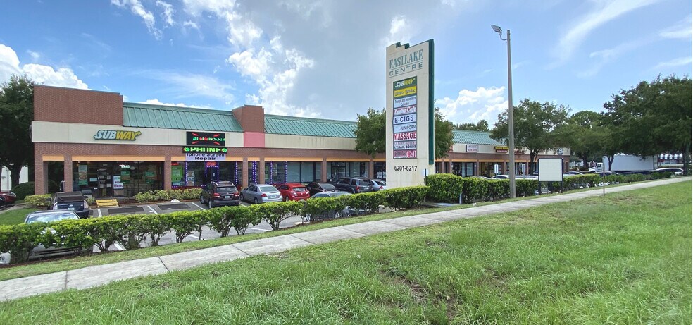 6201-6217 E Hillsborough Ave, Tampa, FL à louer - Photo principale – Image 1 sur 4