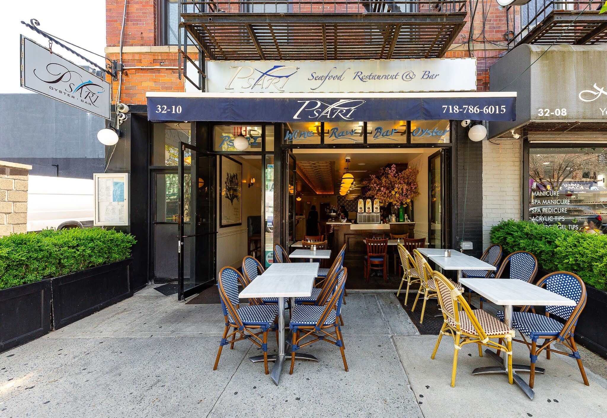 32-10 36th Ave, Long Island City, NY à louer Photo de l’immeuble– Image 1 sur 5