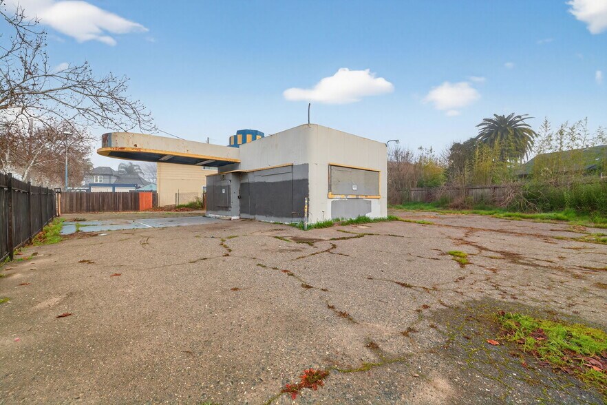 3341 Stockton Blvd, Sacramento, CA à vendre - Photo de l’immeuble – Image 3 sur 33