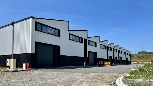 Plus de détails pour Bureau, Local d'activités à louer