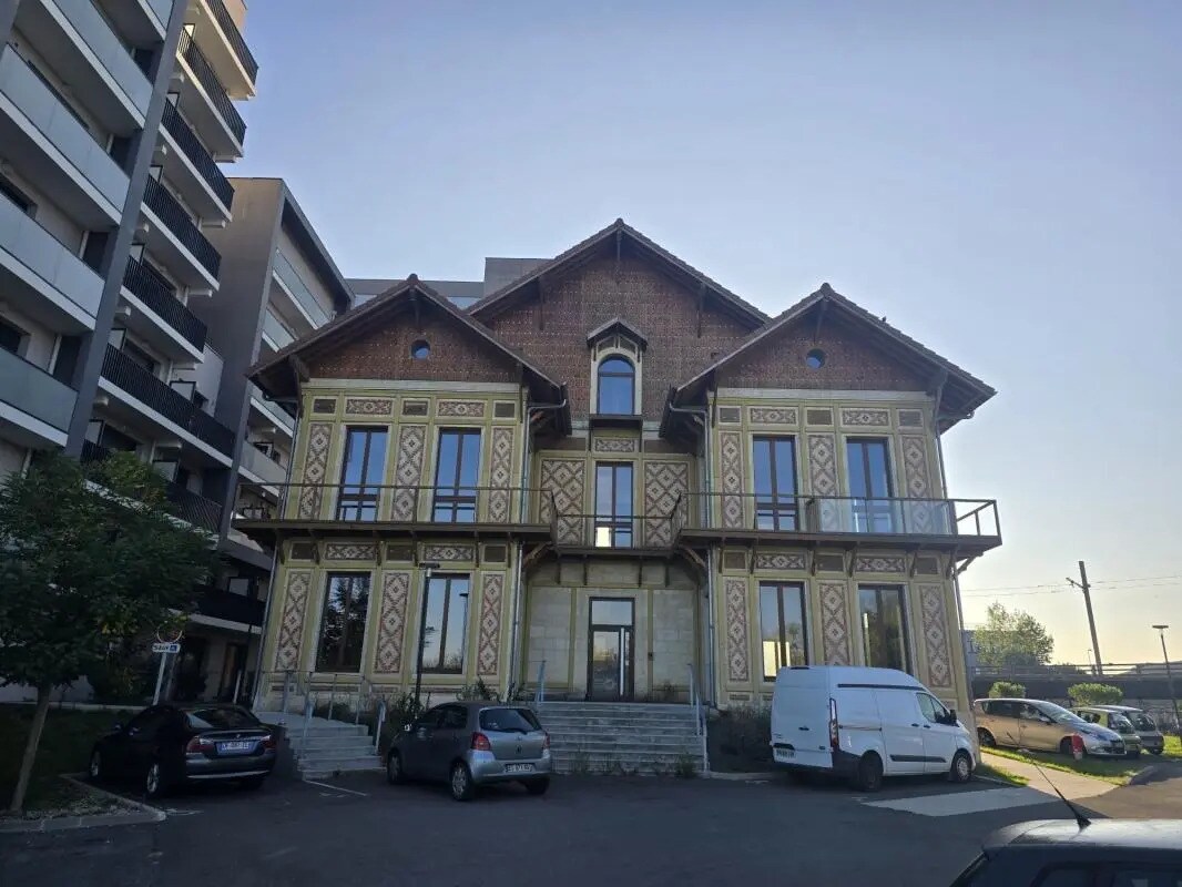 Bureau dans Lormont à vendre Photo principale– Image 1 sur 6