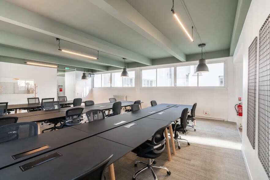 86 Rue De Charonne, Paris à louer - Photo de l’immeuble – Image 1 sur 4