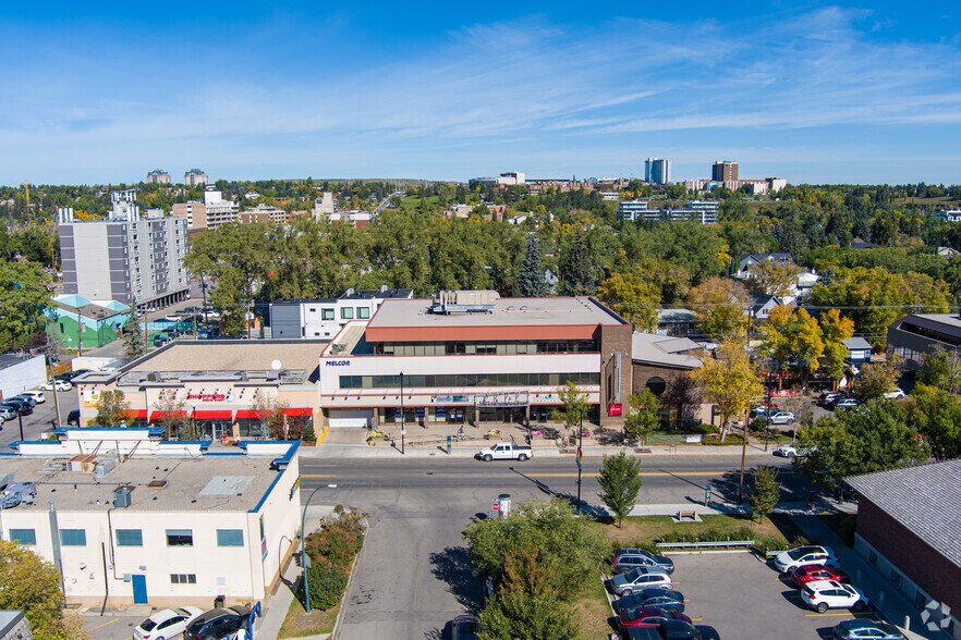 1422 Kensington Rd NW, Calgary, AB à louer - Aérien – Image 2 sur 6