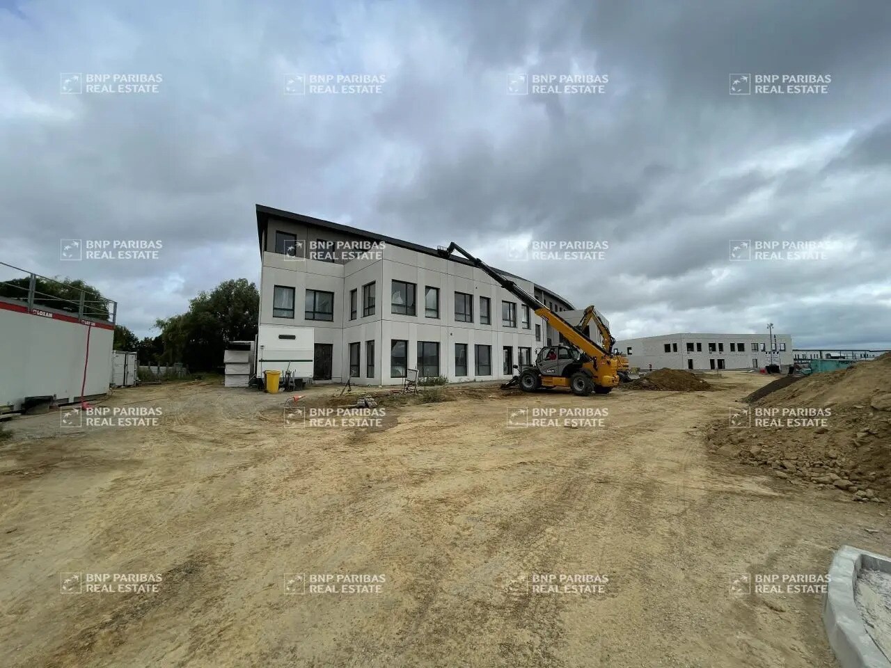Bureau dans Serris à vendre Photo de la construction– Image 1 sur 9