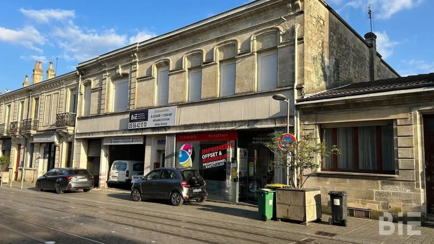 Bureau dans Bordeaux à louer Photo de l’immeuble– Image 1 sur 9