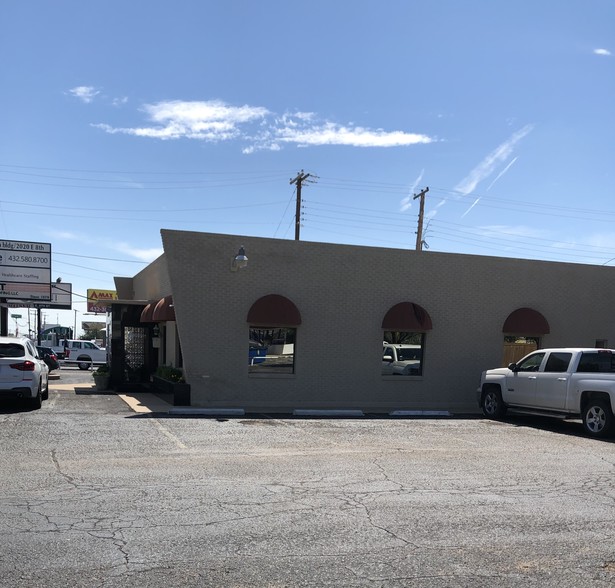 2020 E 8th St, Odessa, TX à louer - Photo de l’immeuble – Image 1 sur 6
