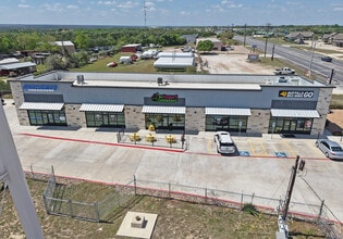 14125 W State Highway 29, Liberty Hill, TX à louer Photo de l’immeuble– Image 2 sur 4