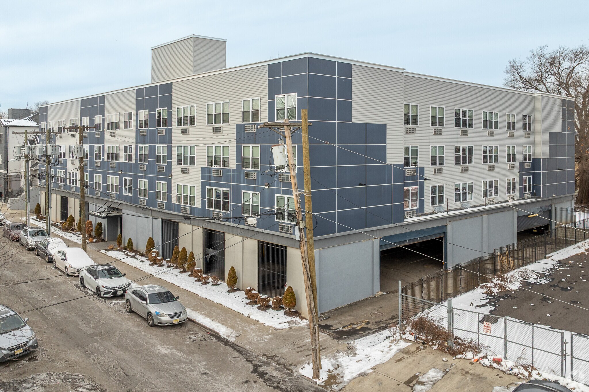 203-217 12th Ave, Paterson, NJ à vendre Photo principale– Image 1 sur 6