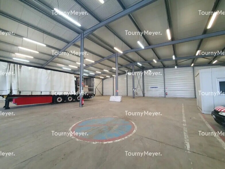 Bureau dans Ambarès-et-Lagrave à louer - Photo intérieure – Image 2 sur 7