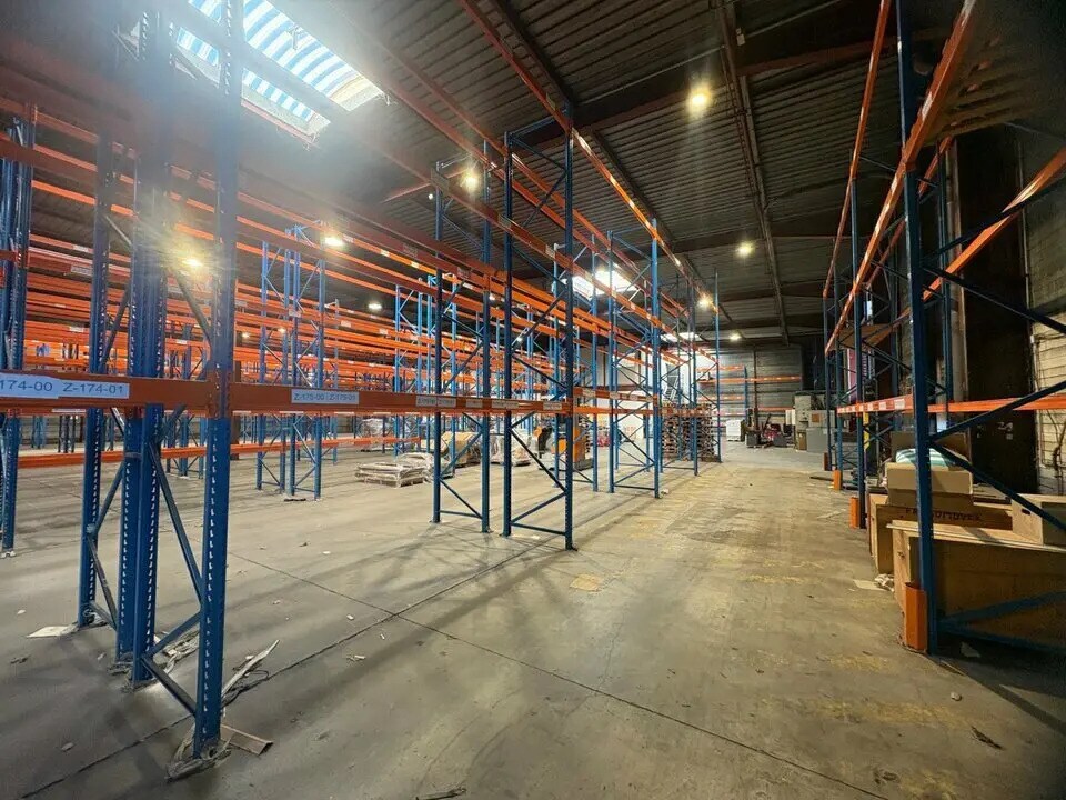 Local d’activités dans Émerainville à louer Photo intérieure– Image 1 sur 6