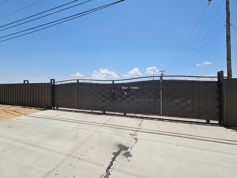 15490 Horizon Blvd, Horizon City, TX à louer - Photo de l’immeuble – Image 3 sur 14