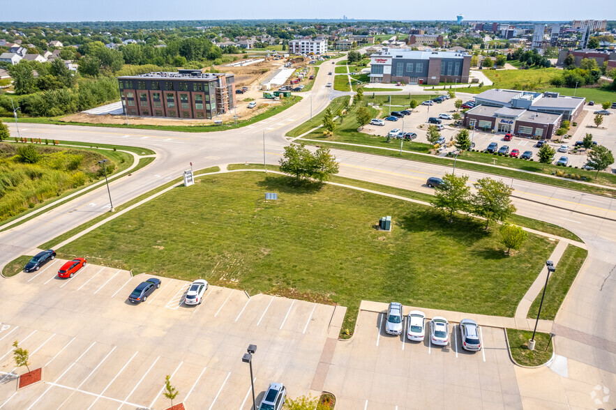 445 S 64th St, West Des Moines, IA à louer - Aérien – Image 2 sur 3
