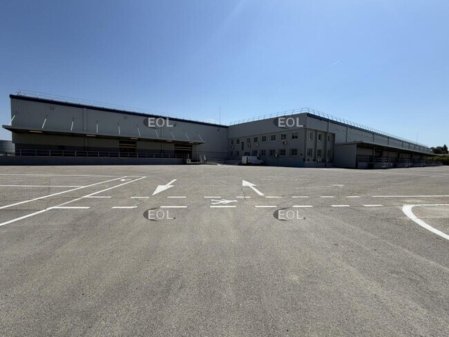 Plus de détails pour Industriel/Logistique à louer