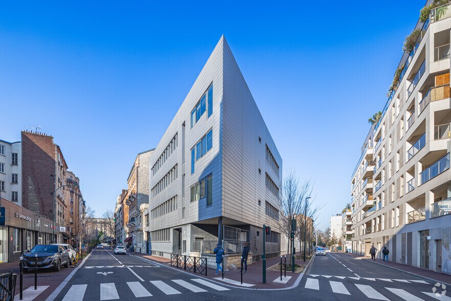 Bureau dans Clichy à louer - Photo principale – Image 1 sur 2