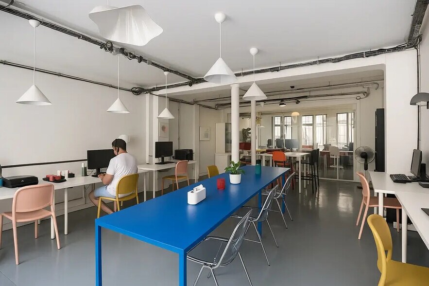 Bureau dans Paris à louer - Photo de l’immeuble – Image 1 sur 8