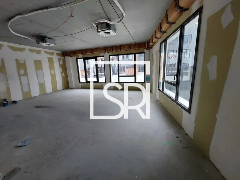 Bureau dans Clermont-Ferrand à vendre - Photo intérieure – Image 2 sur 10