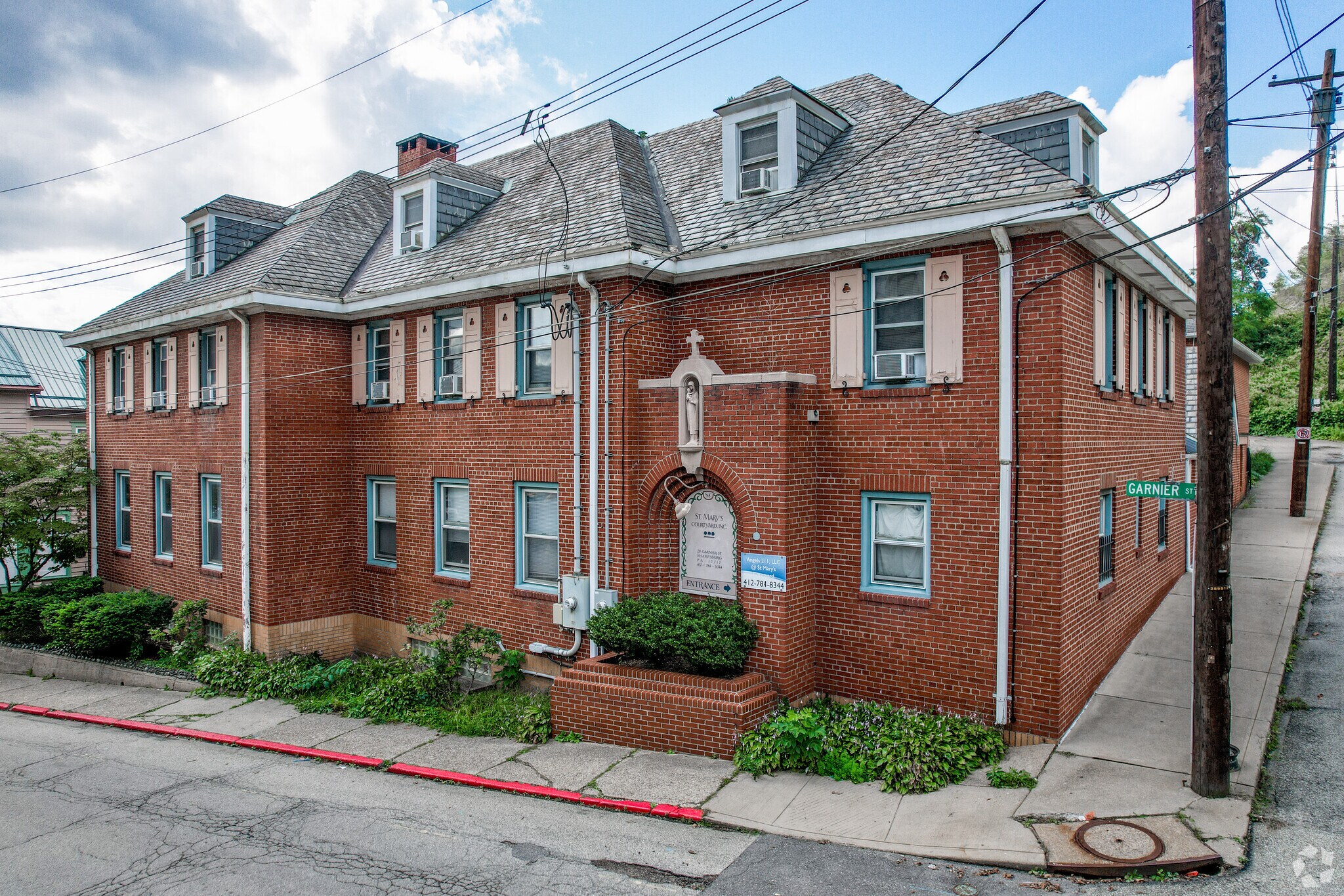 211 Garnier St, Pittsburgh, PA à vendre Photo de l’immeuble– Image 1 sur 6