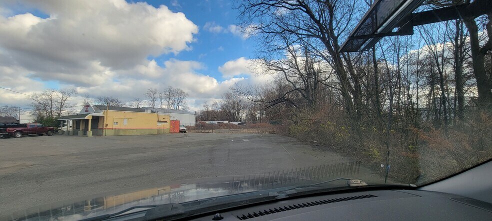 610 Jersey Ave, New Brunswick, NJ à louer - Photo de l’immeuble – Image 3 sur 12