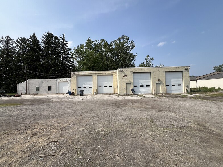 637 Elmdale Rd, Toledo, OH à vendre - Photo de l’immeuble – Image 3 sur 6