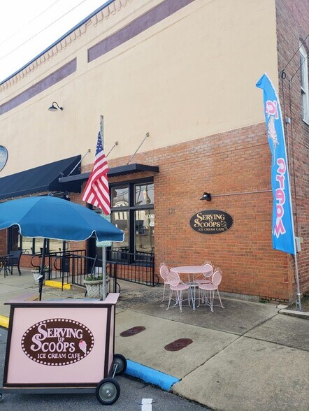 119 W Pine St, Pine Level, NC à vendre - Photo de l’immeuble – Image 2 sur 6