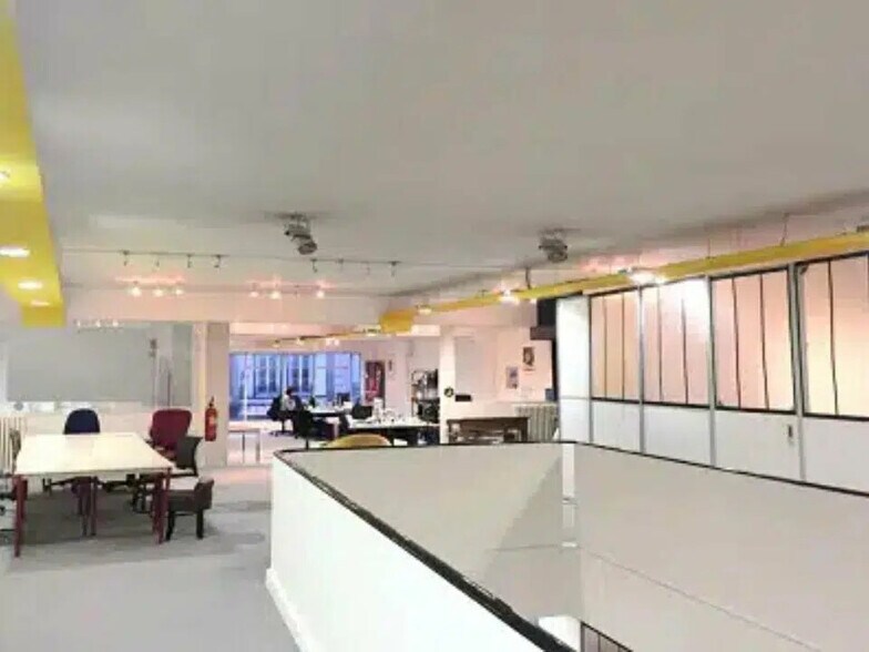 Bureau dans Troyes à louer - Photo de l’immeuble – Image 1 sur 3