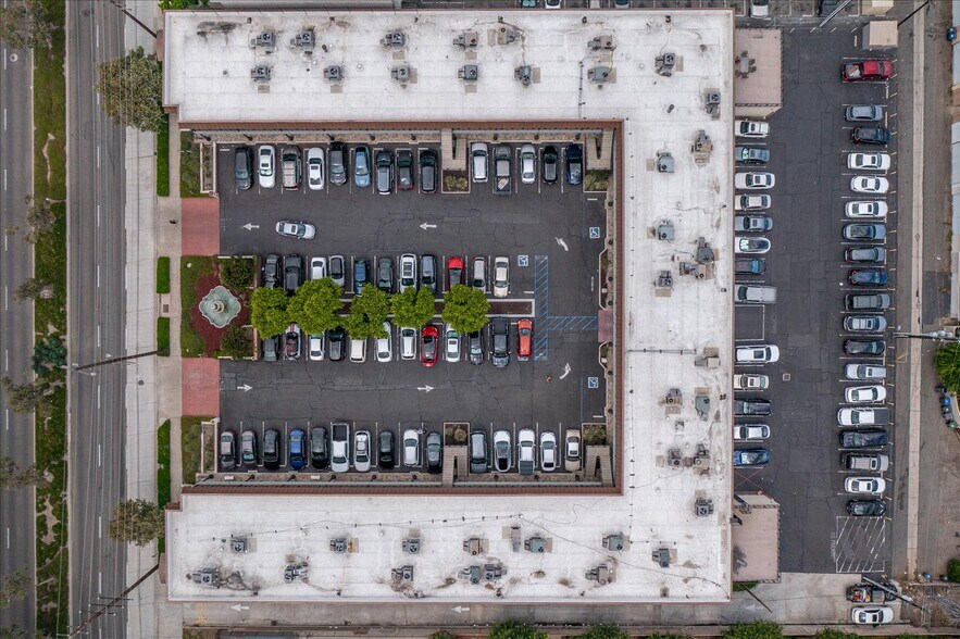 1913 E 17th St, Santa Ana, CA à vendre - Aérien – Image 3 sur 12