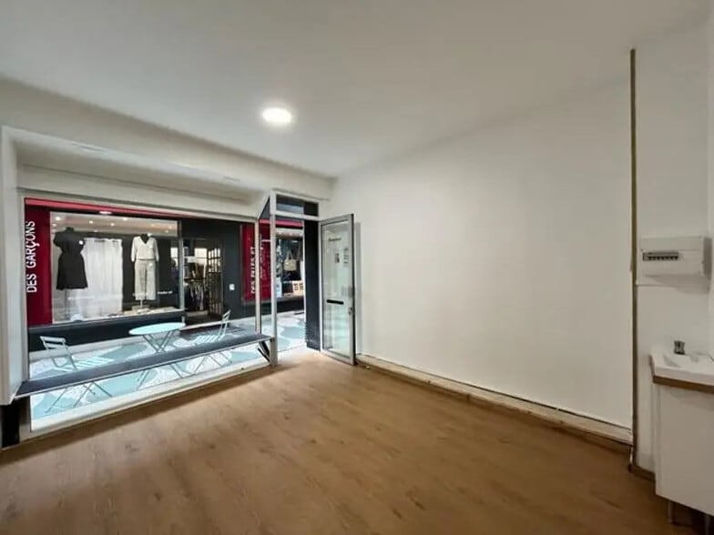 Local commercial dans Tours à louer - Photo de l’immeuble – Image 3 sur 4