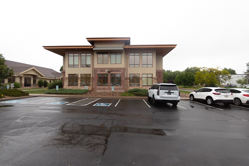 8010 S County Rd 5, Windsor, CO à louer - Photo de l’immeuble – Image 1 sur 11