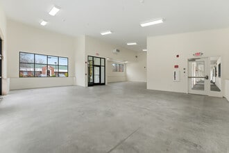 5 Fulton Ave, Northampton, MA à louer Photo intérieure– Image 2 sur 5