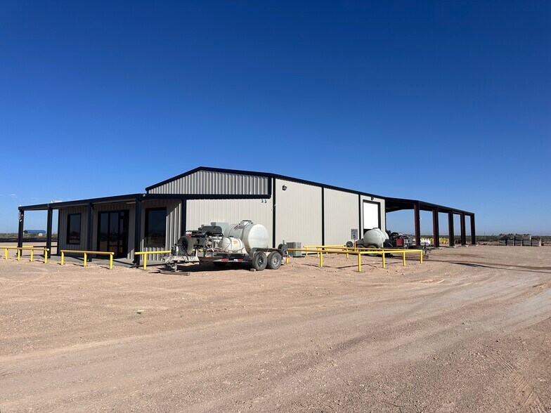 482 County Road 132, Pecos, TX à louer - Photo de l’immeuble – Image 1 sur 12