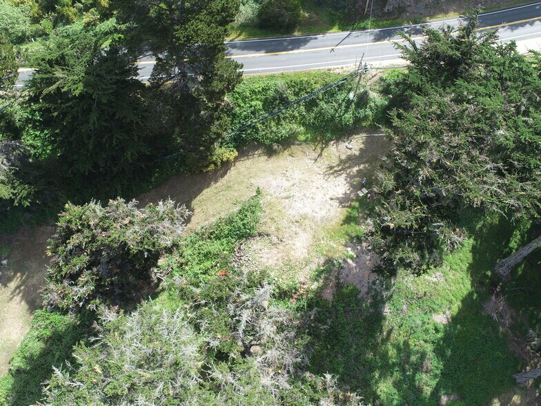 HWY 1, Carmel Highlands, CA à vendre - Photo principale – Image 1 sur 5