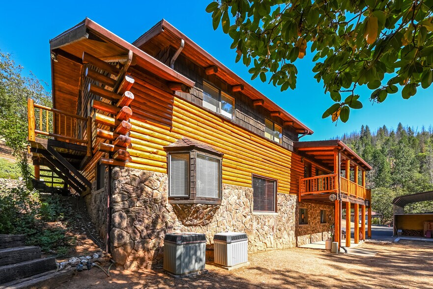 5361 Jacksonville Hwy, Jacksonville, OR à vendre - Photo de l’immeuble – Image 3 sur 40