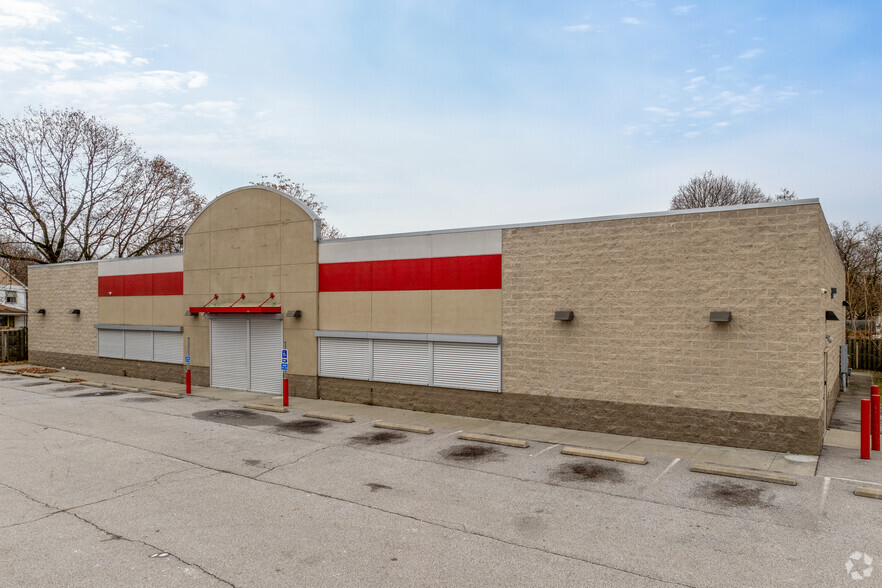 580 Vernon Odom Blvd, Akron, OH à louer - Photo principale – Image 1 sur 10