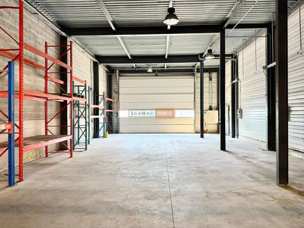 Industriel/Logistique dans Fréjus à louer Photo intérieure– Image 1 sur 7