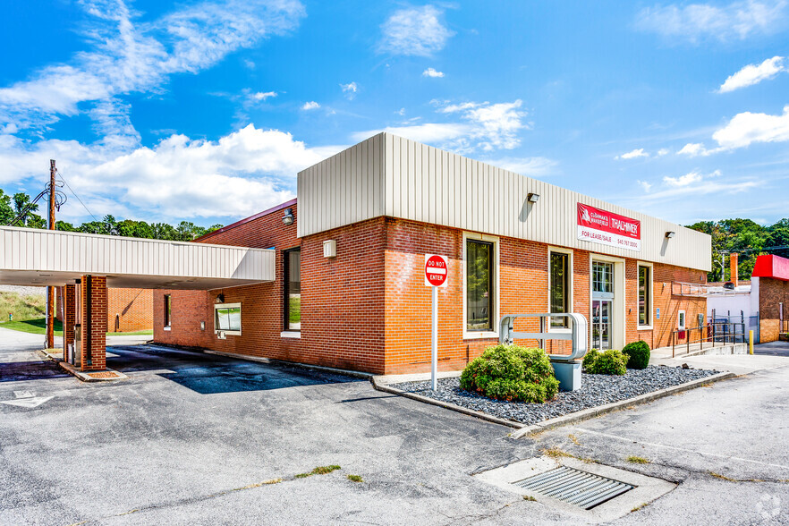 40 Main St, Boones Mill, VA à vendre - Photo de l’immeuble – Image 2 sur 36