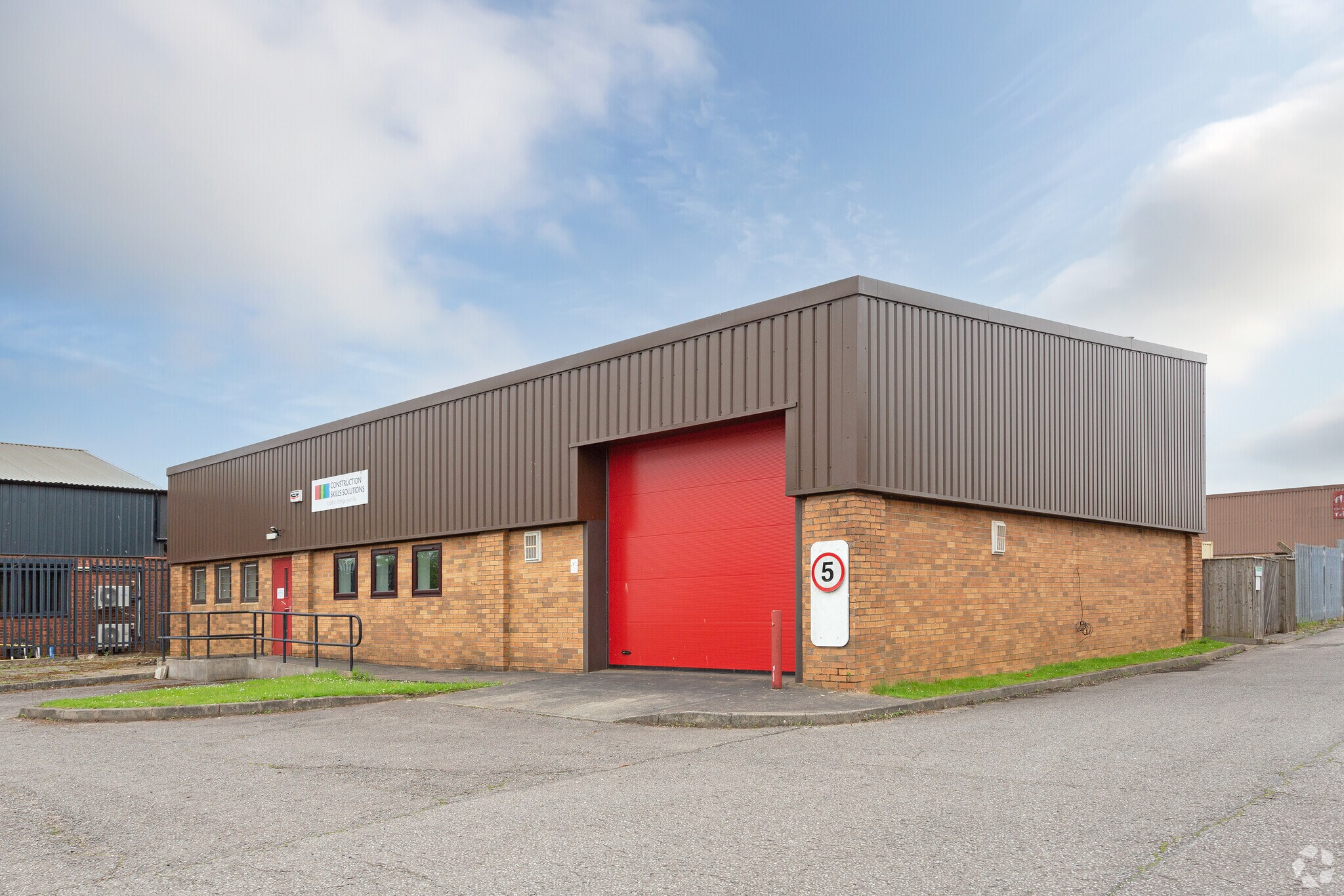 2 Warwick Rd, Louth à louer Photo principale– Image 1 sur 2